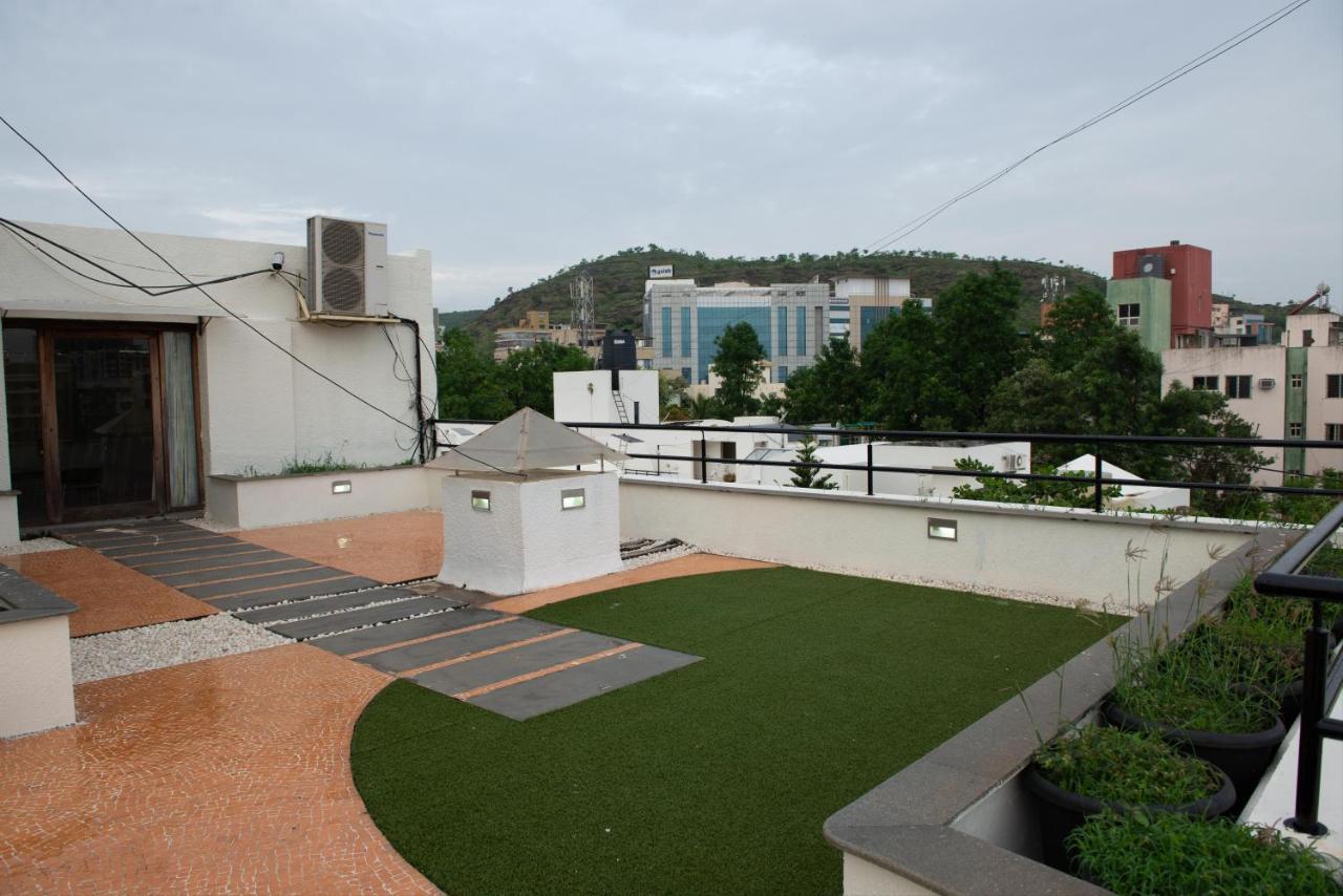 Monarch Montvert Pune Exterior photo
