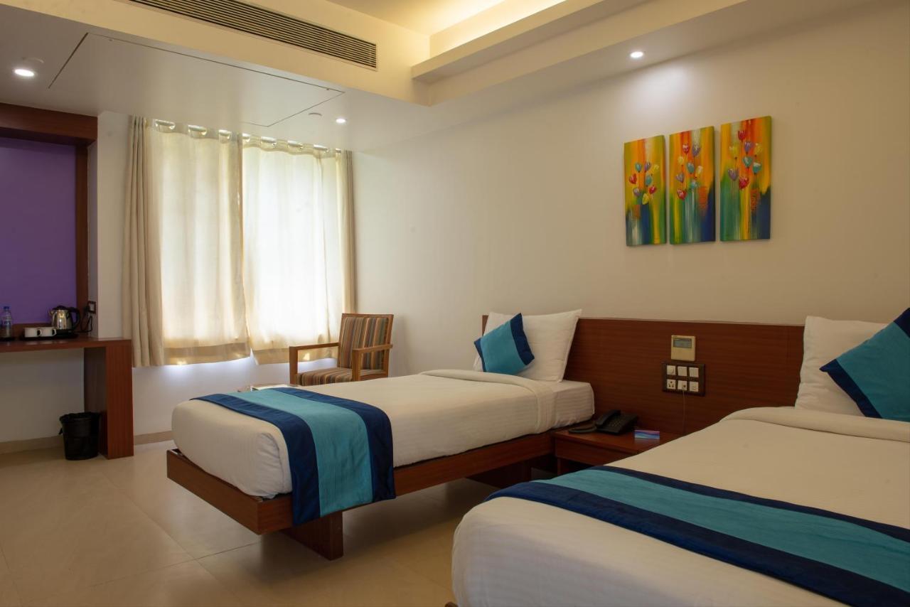 Monarch Montvert Pune Exterior photo